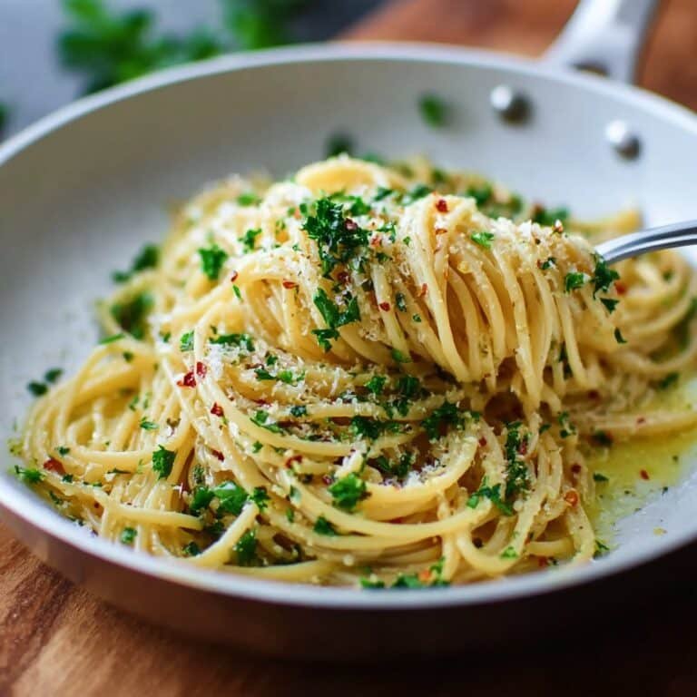 Italian Pasta with Garlic Olive Oil Sauce 6 Italian Pasta with Garlic Olive Oil Sauce