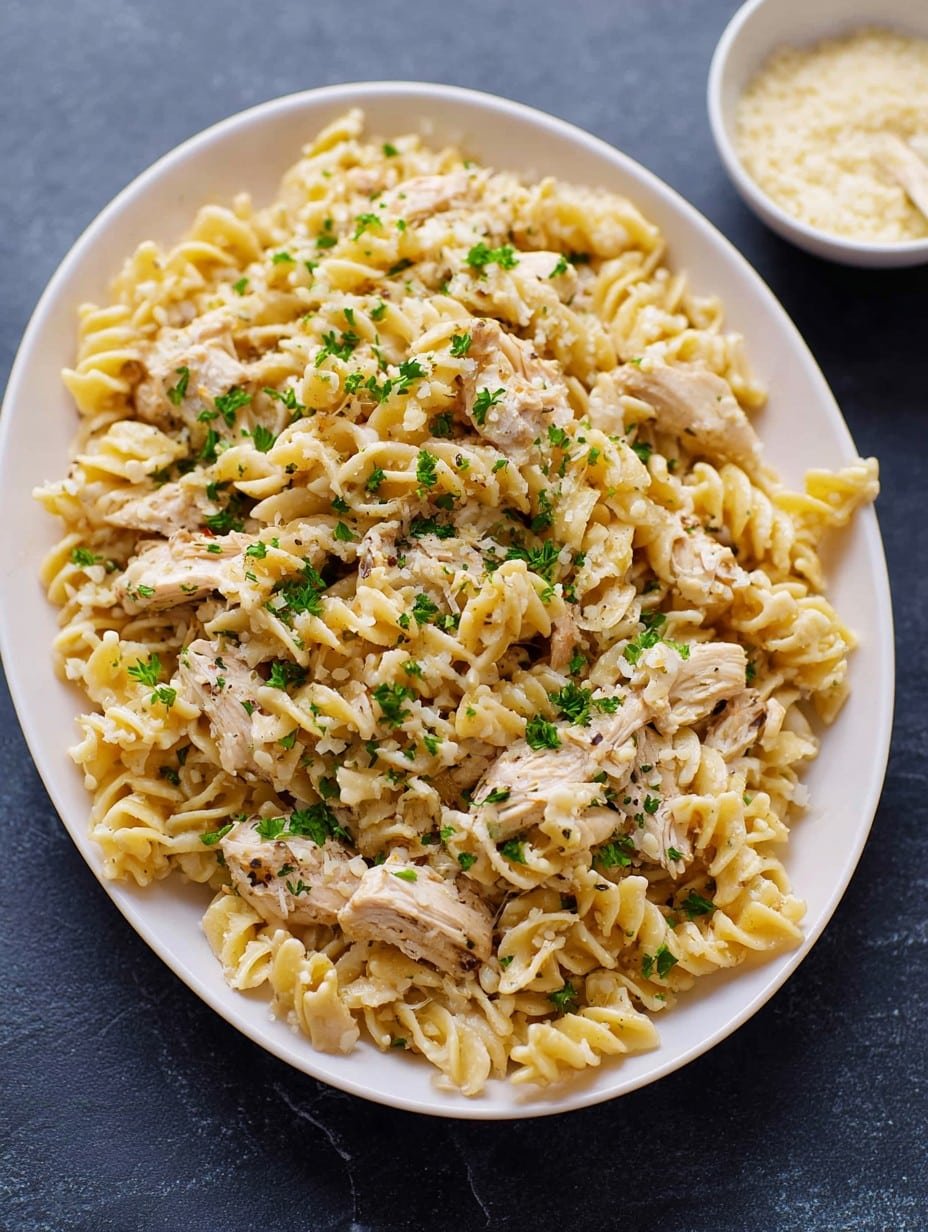 Crockpot Garlic Parmesan Chicken Pasta